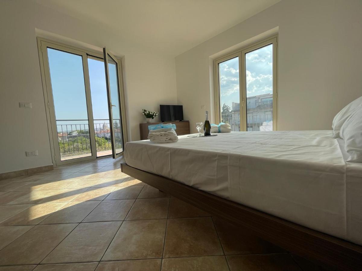 Maison De Cheeramie - Tourist Apartments Tra Mare E Etna Маскали Экстерьер фото